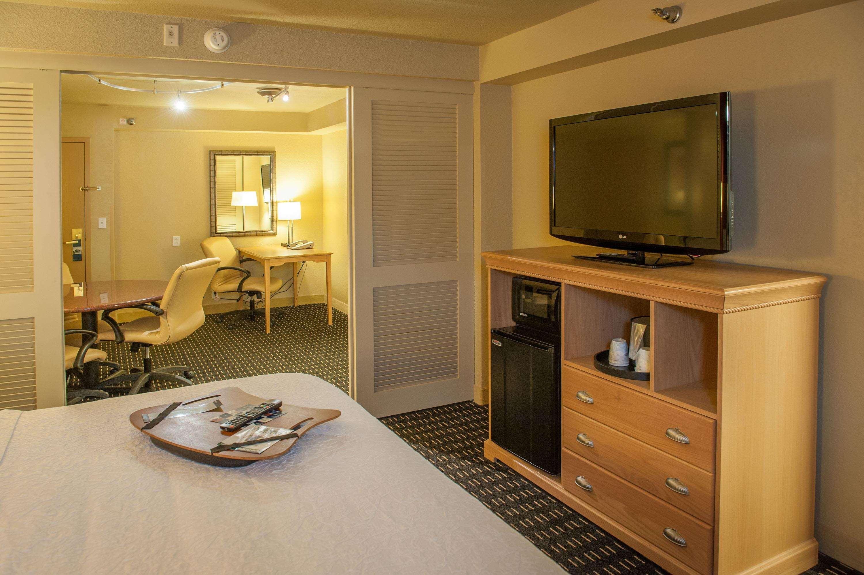 Hampton Inn Pensacola-Airport Exterior foto